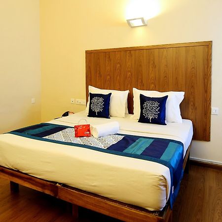 Oyo 2887 Hotel Sn International Kumily Εξωτερικό φωτογραφία